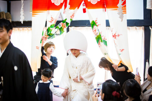 七尾市　妙国寺　結婚式　和装　神前　仏前　ウェディング　白無垢　綿帽子　花嫁のれん
