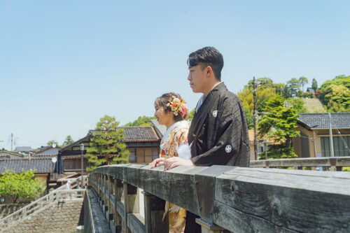 フォトウェディング　白無垢　紋付　袴　和装　結婚　写真　金沢　石川　浅野川　橋　色打掛