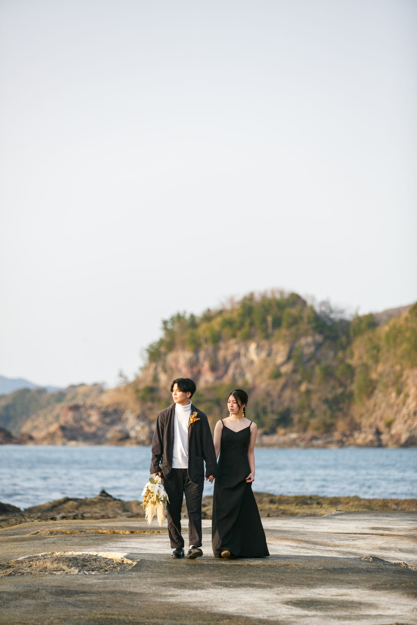 がけがある巌門のおしゃれなポーズ