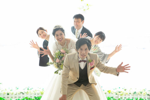 KKR 横浜　挙式　結婚式　楽しい　チャペル　留袖　母　姉　家族　ふざけ