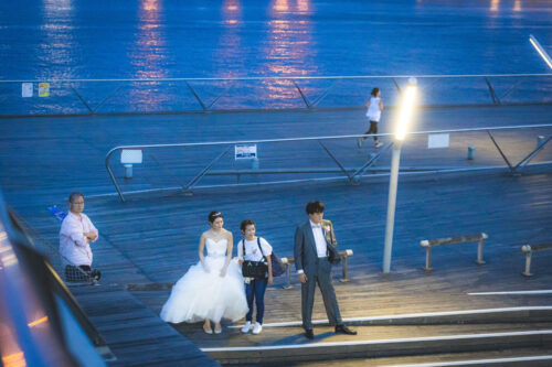 横浜　大さん橋　大桟橋　ナイト　安い　リーズナブル　安価　フォトウェディング　写真だけ　結婚　ウェディング　ドレス　ベール　夜景　出張カメラマン