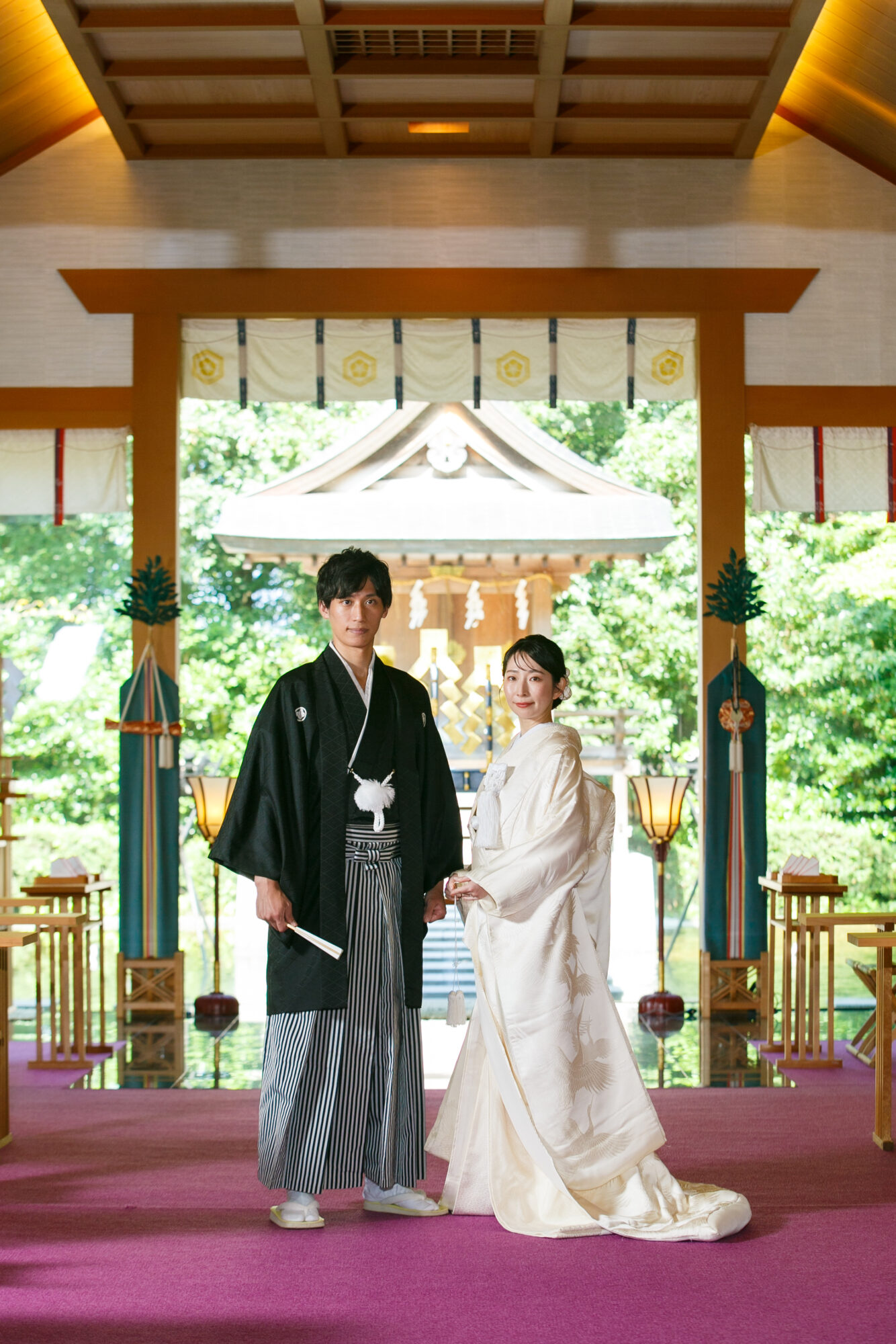 緑が綺麗な金沢国際ホテルの神殿