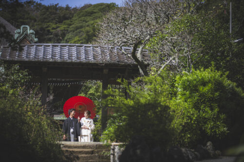 紅葉も綺麗なお花がいっぱいの鎌倉にある海蔵寺で和装前撮り
