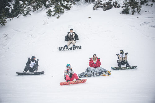 丸沼高原スキー場でフォトウェディングの友達たちとのショット2