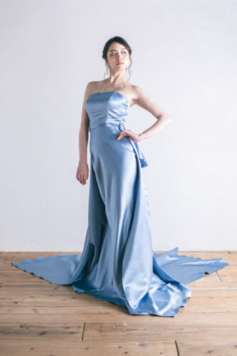 ウェディング　ドレス　ブライダル　ウエディング　フォトジェリッシュ　洋装　フォト　ウェディング　横浜　東京　人気　オススメ　種類　デザイン　失敗　髪型　インナー　クリーニング　オーダー　メイド　可愛い　オシャレ　レンタル　安い　購入　歩き方　カラー　ブルー　青　マーメイド　ライン