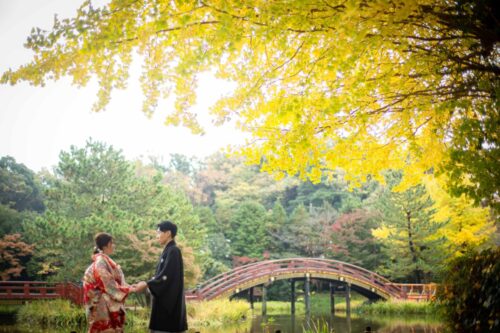 和装　和装前撮り　紅葉　イチョウ　橋