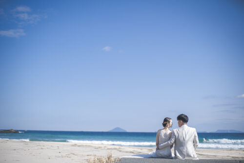 伊豆七島が見える下田のビーチ
