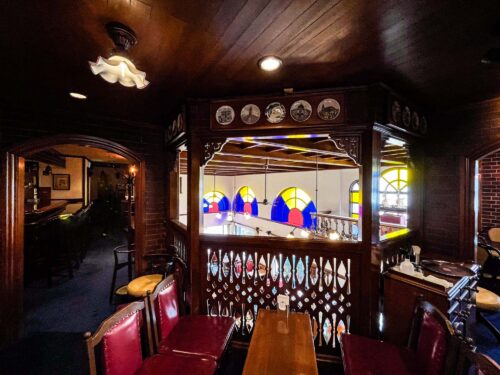 喫茶　横浜　アンティーク　レトロ　クラシカル　ビンテージ　英国館　バー