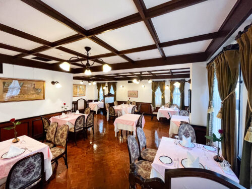 馬車道十番館　内観　喫茶　横浜　アンティーク　レトロ　クラシカル　ビンテージ　レストラン　フレンチ　フランス料理