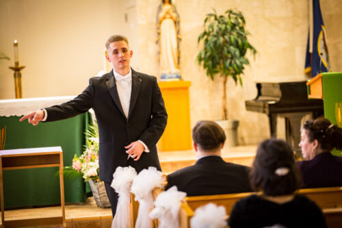 結婚式　横須賀基地　披露宴　教会　チャペル　海軍　ネイビー　アメリカ軍　米軍　新婦入場　アメリカ人