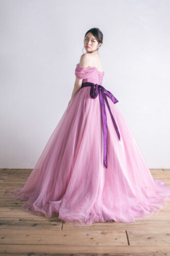 ウェディング　ドレス　ブライダル　ウエディング　フォトジェリッシュ　洋装　フォト　ウェディング　横浜　東京　人気　オススメ　種類　デザイン　失敗　髪型　インナー　クリーニング　オーダー　メイド　可愛い　オシャレ　レンタル　安い　購入　歩き方　カラー　ピンク　サッシュベルト　プリンセス　ライン