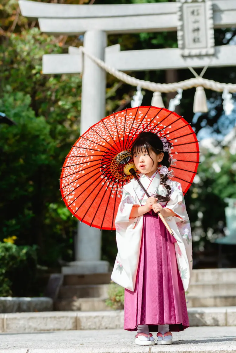 7歳の七五三は袴すがたで｜星川杉山神社の出張撮影レポート｜横浜