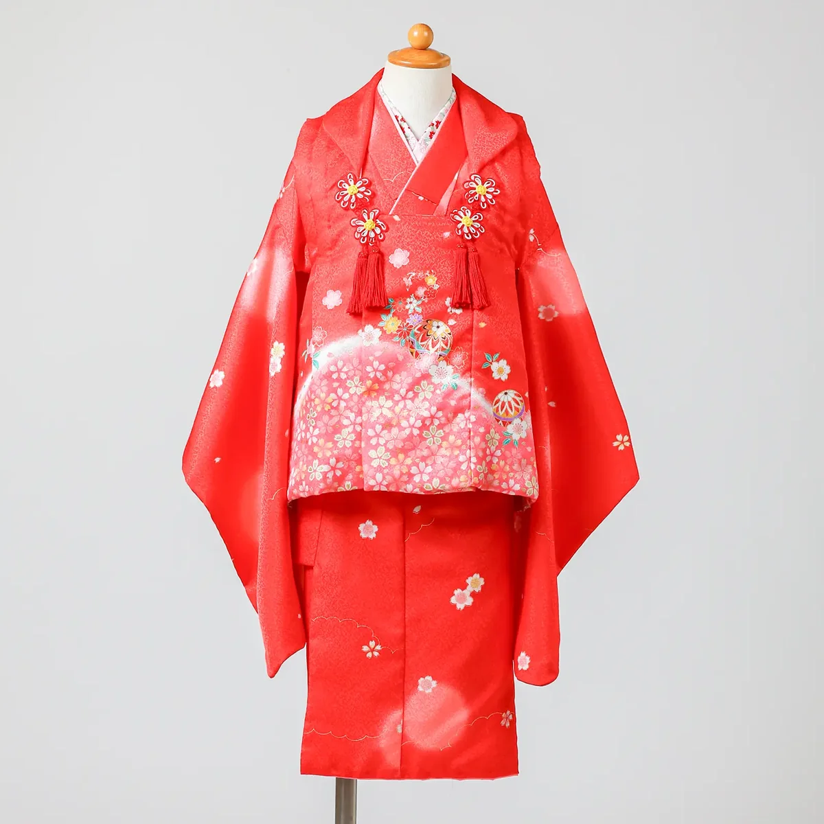 七五三 3歳女の子の被布 赤・桜・毬 品番G3-104｜フォトジェリッシュ金沢店