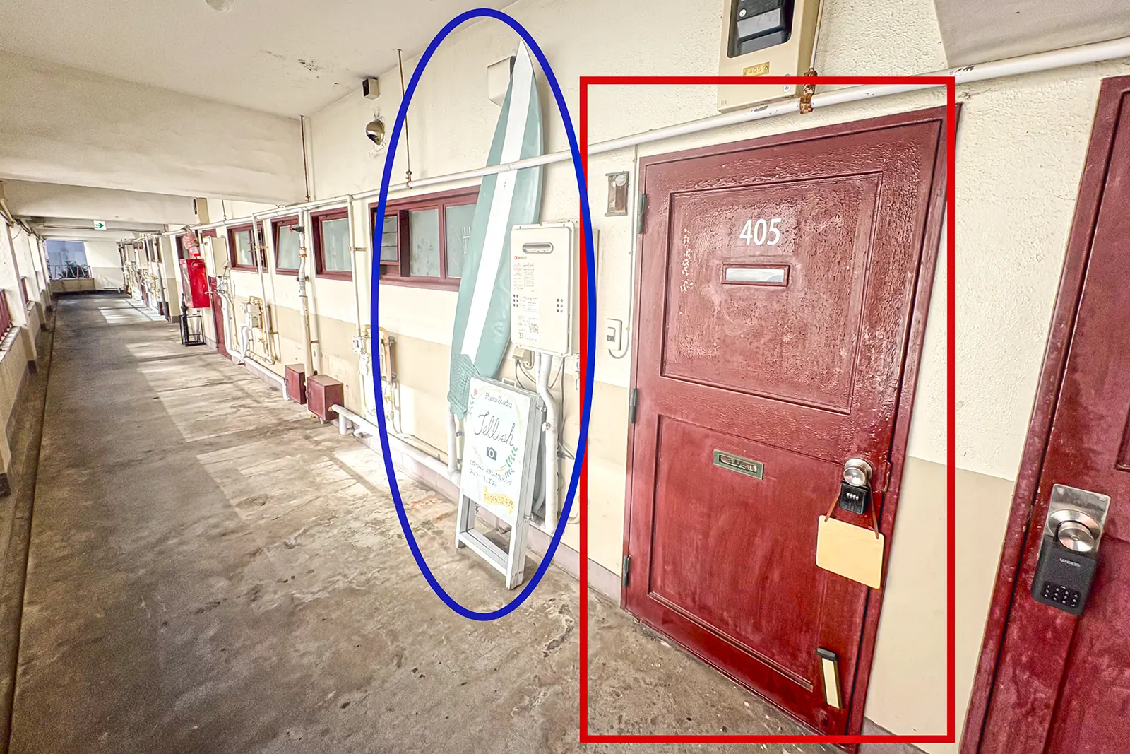 横浜店の店舗前とドア位置が分かるアクセス案内写真